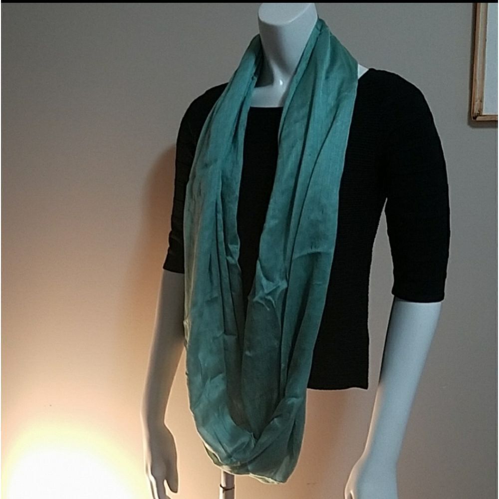 Look Blue Infinity Scarf - Picture 2 of 5